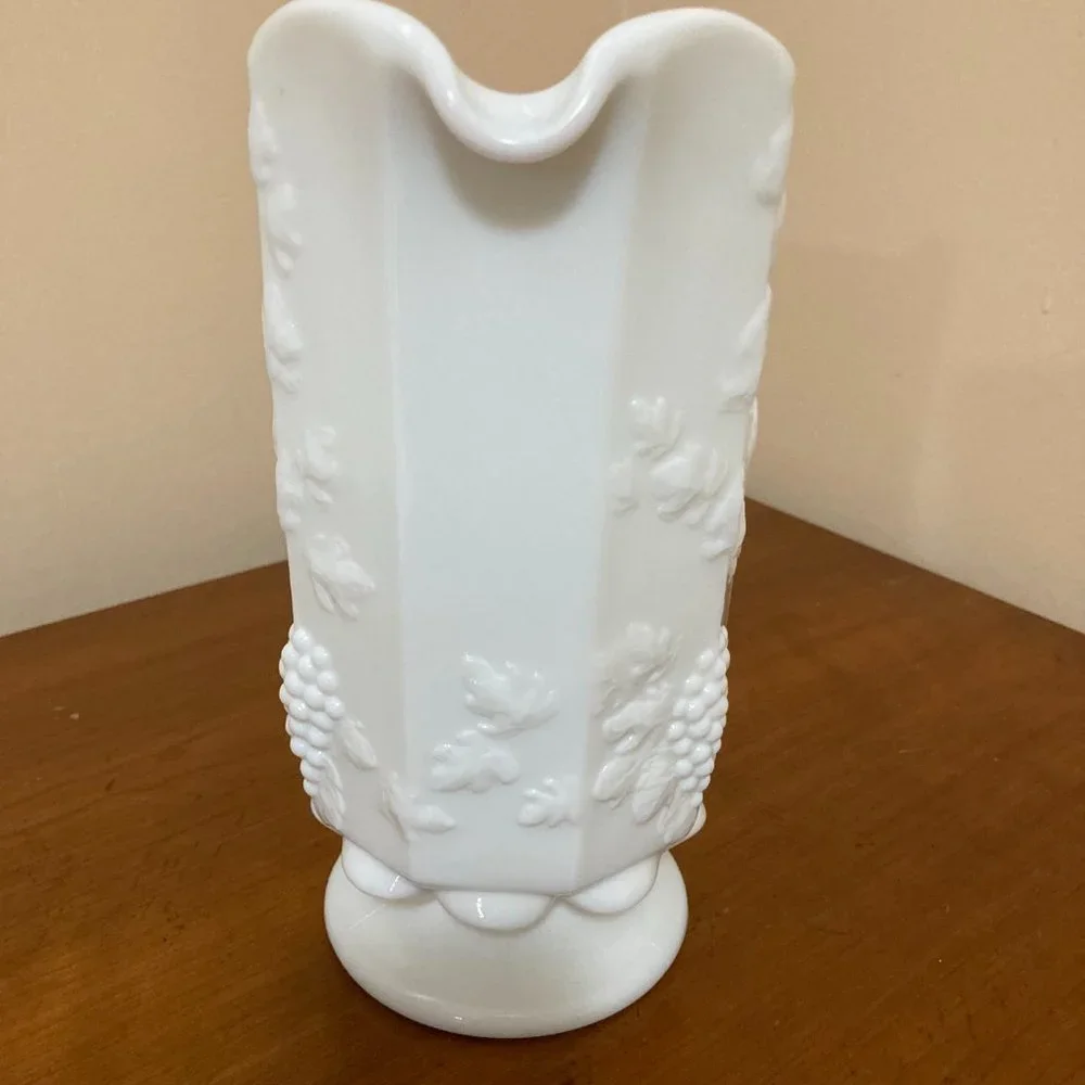 Vintage Milk Glass Pitcher Westmoreland 9" Vines Grape - Picture 3 of 6